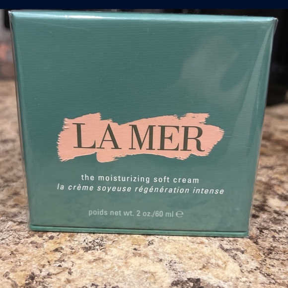 La Mer 1.7 oz Concentrate, La Mer 2 oz soft cream and La Mer cool gel cream 2 oz - Picture 2 of 3